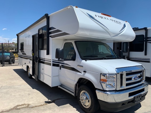 Motorhome Rentals in Phoenix AZ | Luxury Motorhomes for Rent